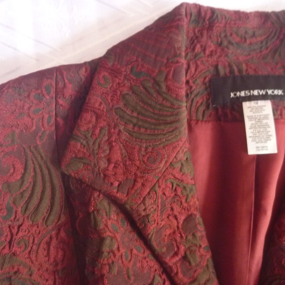 Jones New York Women 16 Burgundy Black 3D Textured Blazer Shawl Art to Wear Vtg